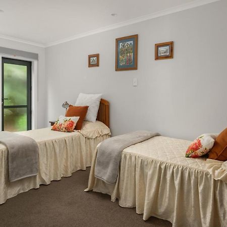 Fabulous Apartment With Private Spa Pool & Gym Picton Exterior foto