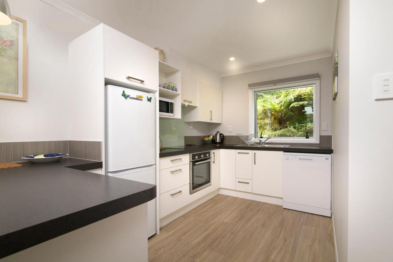 Fabulous Apartment With Private Spa Pool & Gym Picton Exterior foto